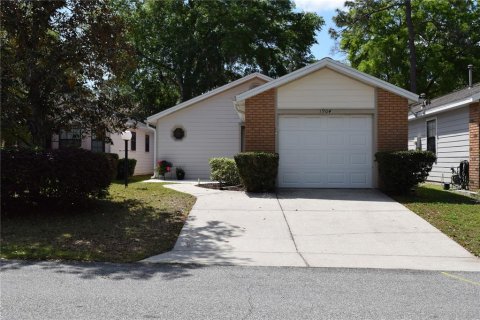 Casa en venta en Ocala, Florida, 2 dormitorios, 112.04 m2 № 1777930 - foto 1