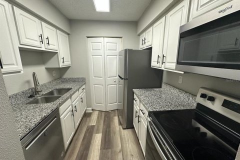 Condominio en alquiler en Casselberry, Florida, 2 dormitorios, 71.35 m2 № 2103646 - foto 7