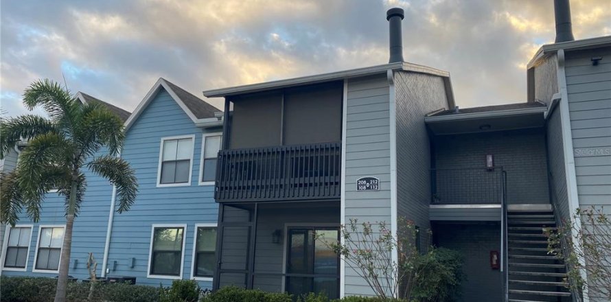 Condominio en Casselberry, Florida, 2 dormitorios  № 2103646