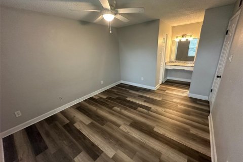 Condominio en alquiler en Casselberry, Florida, 2 dormitorios, 71.35 m2 № 2103646 - foto 9