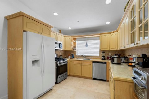 Villa ou maison à vendre à Miami, Floride: 5 chambres, 193.24 m2 № 1937352 - photo 20