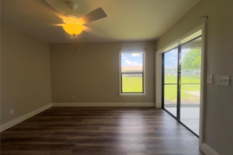 House in Cape Coral, Florida 2 bedrooms, 114.18 sq.m. № 1819610 - photo 14