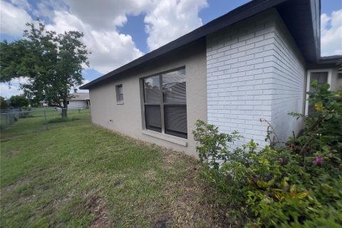 House in Cape Coral, Florida 2 bedrooms, 114.18 sq.m. № 1819610 - photo 26