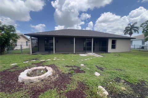 House in Cape Coral, Florida 2 bedrooms, 114.18 sq.m. № 1819610 - photo 29