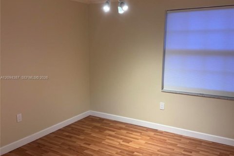 Casa en venta en Weston, Florida, 5 dormitorios, 229.1 m2 № 2388427 - foto 12