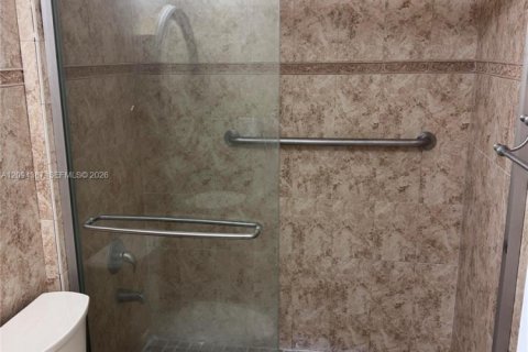Casa en venta en Weston, Florida, 5 dormitorios, 229.1 m2 № 2388427 - foto 15