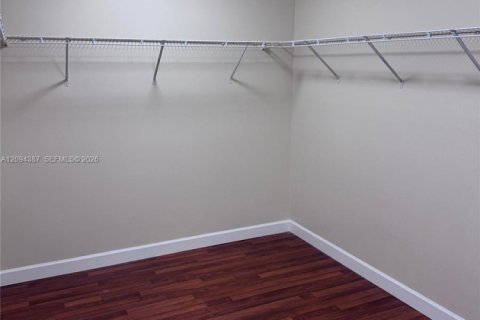 Casa en venta en Weston, Florida, 5 dormitorios, 229.1 m2 № 2388427 - foto 7