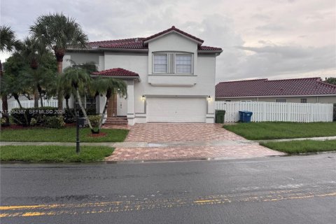 Casa en Weston, Florida 5 dormitorios, 229.1 m2 № 2388427