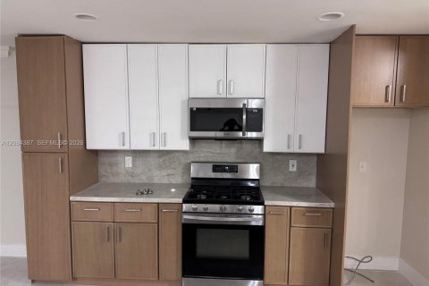 Casa en venta en Weston, Florida, 5 dormitorios, 229.1 m2 № 2388427 - foto 14