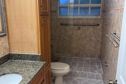 Casa en venta en Weston, Florida, 5 dormitorios, 229.1 m2 № 2388427 - foto 9