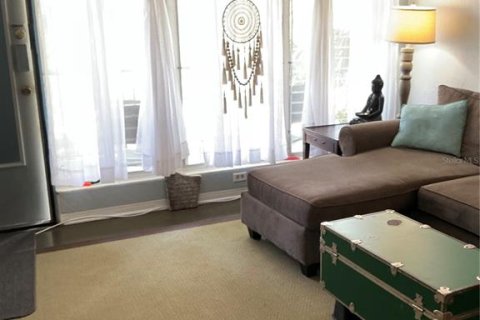 Condo in Kenneth City, Florida, 1 bedroom  № 1682951 - photo 6