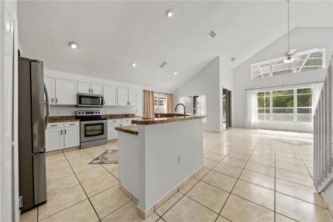House in Orlando, Florida 3 bedrooms, 208.29 sq.m. № 1735557 - photo 18