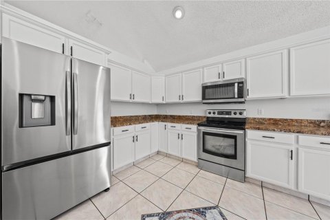 House in Orlando, Florida 3 bedrooms, 208.29 sq.m. № 1735557 - photo 12