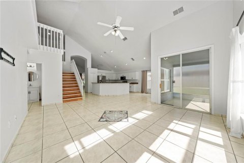 House in Orlando, Florida 3 bedrooms, 208.29 sq.m. № 1735557 - photo 6