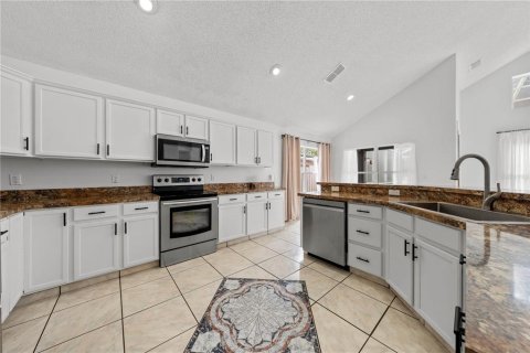 House in Orlando, Florida 3 bedrooms, 208.29 sq.m. № 1735557 - photo 11
