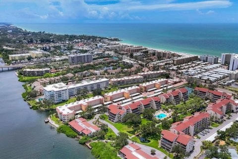 Condo in Sarasota, Florida, 2 bedrooms № 2156193 - photo 28