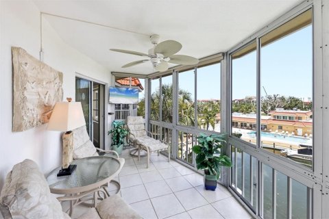 Condo in Sarasota, Florida, 2 bedrooms № 2156193