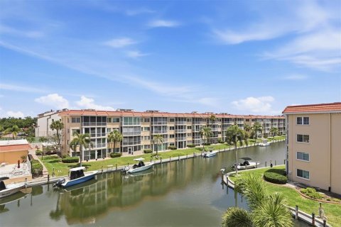 Condo in Sarasota, Florida, 2 bedrooms № 2156193 - photo 27