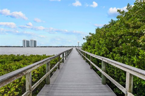 Copropriété à vendre à Daytona Beach, Floride: 1 chambre, 112.41 m2 № 1852828 - photo 15