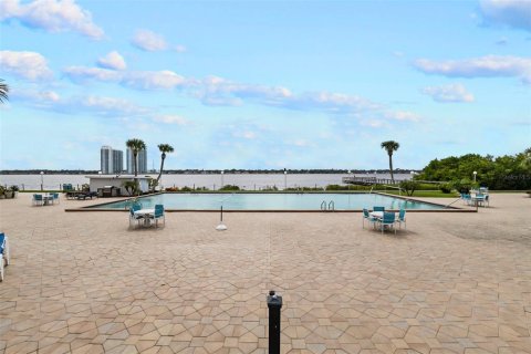Copropriété à vendre à Daytona Beach, Floride: 1 chambre, 112.41 m2 № 1852828 - photo 11
