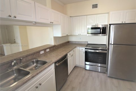 Condo in Sunny Isles Beach, Florida, 2 bedrooms  № 1978367 - photo 9