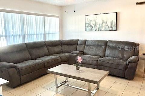 Villa ou maison à vendre à Tampa, Floride: 5 chambres, 152.17 m2 № 2145101 - photo 5