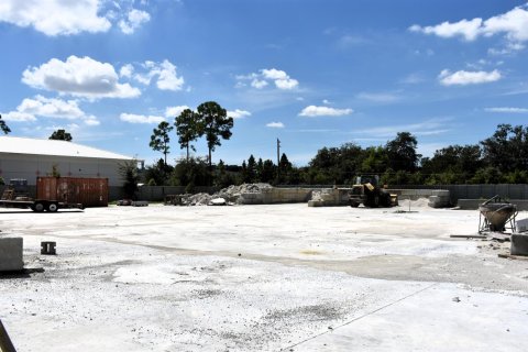 Commercial property in Port St. Lucie, Florida № 2393235 - photo 21