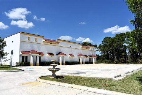 Commercial property in Port St. Lucie, Florida № 2393235 - photo 28