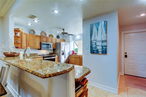 Condo in Palm Harbor, Florida, 2 bedrooms  № 1559214 - photo 7