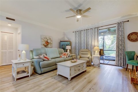 Condo in Palm Harbor, Florida, 2 bedrooms  № 1559214 - photo 18