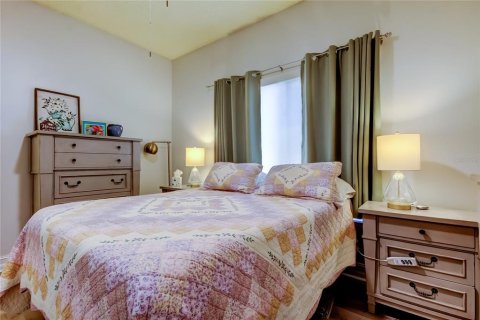 Condo in Palm Harbor, Florida, 2 bedrooms  № 1559214 - photo 28