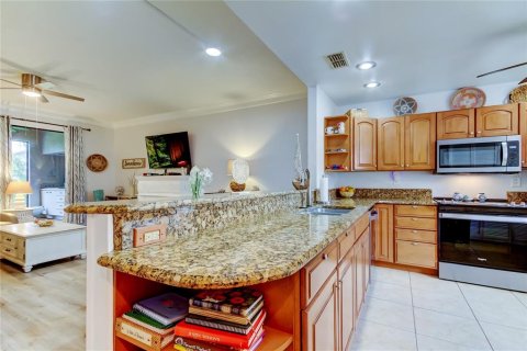 Condo in Palm Harbor, Florida, 2 bedrooms  № 1559214 - photo 6