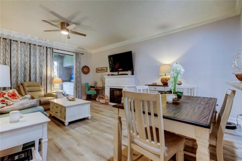 Condo in Palm Harbor, Florida, 2 bedrooms  № 1559214 - photo 15