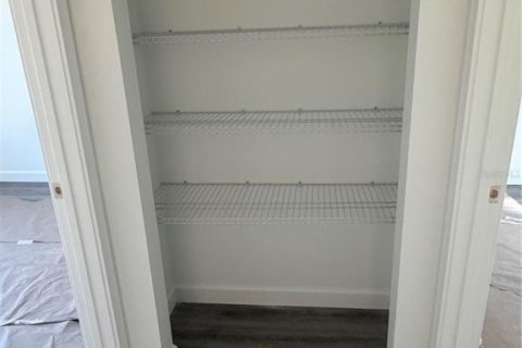 Купить виллу или дом в Даннеллон, Флорида 3 комнаты, 148.55м2, № 2422783 - фото 4