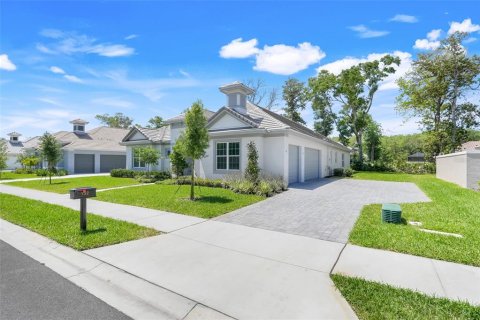 House in Palm Coast, Florida 4 bedrooms, 220.74 sq.m. № 1650911 - photo 2