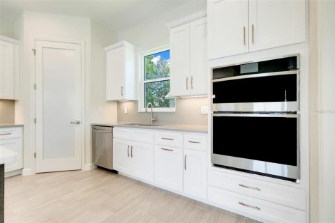 House in Palm Coast, Florida 4 bedrooms, 220.74 sq.m. № 1650911 - photo 22