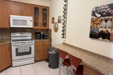 Купить кондоминиум в Халландейл-Бич, Флорида 1 спальня, 80.82м2, № 1939320 - фото 8