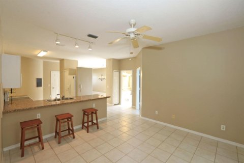 House in Port St. Lucie, Florida 2 bedrooms, 147.71 sq.m. № 2084038 - photo 14