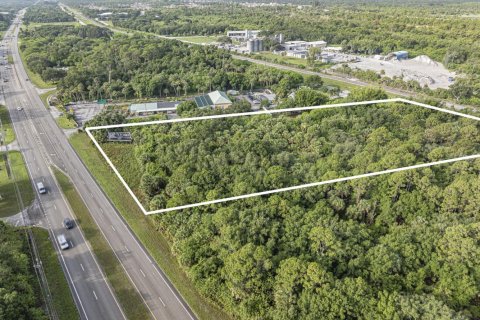 Commercial property in Vero Beach, Florida № 2241178 - photo 4
