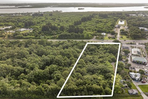 Commercial property in Vero Beach, Florida № 2241178 - photo 11