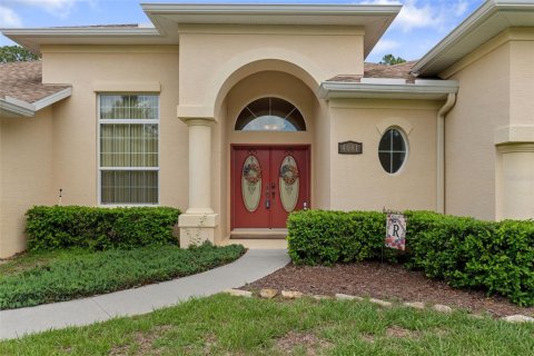House in Beverly Hills, Florida 3 bedrooms, 216.37 sq.m. № 2109712 - photo 3