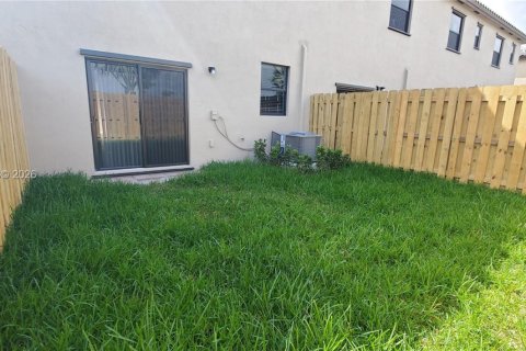 Touwnhouse à vendre à Homestead, Floride: 3 chambres, 138.24 m2 № 2089512 - photo 16