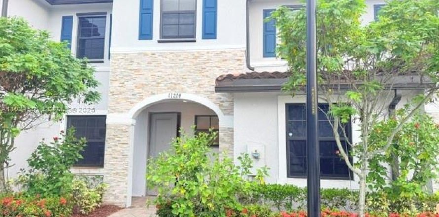 Touwnhouse à Homestead, Floride 3 chambres, 138.24 m2 № 2089512