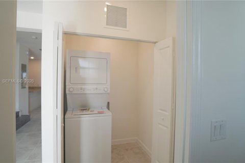 Touwnhouse à vendre à Homestead, Floride: 3 chambres, 138.24 m2 № 2089512 - photo 7