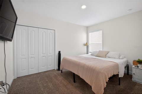 House in Wesley Chapel, Florida 3 bedrooms, 172.61 sq.m. № 2102705 - photo 22