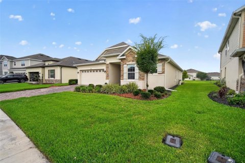House in Wesley Chapel, Florida 3 bedrooms, 172.61 sq.m. № 2102705 - photo 4
