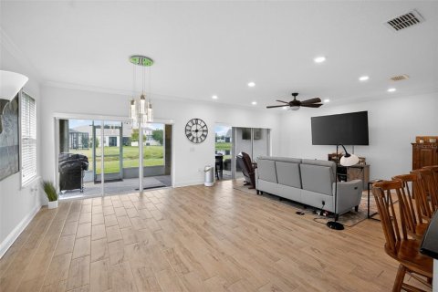 House in Wesley Chapel, Florida 3 bedrooms, 172.61 sq.m. № 2102705 - photo 8