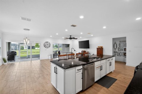House in Wesley Chapel, Florida 3 bedrooms, 172.61 sq.m. № 2102705 - photo 16
