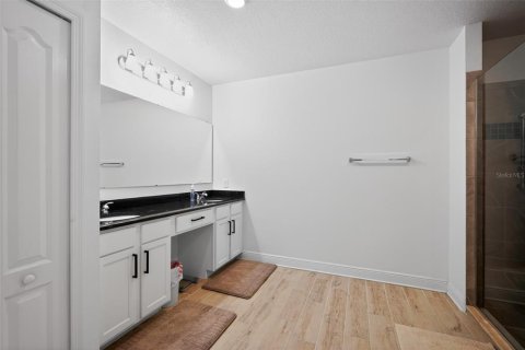 House in Wesley Chapel, Florida 3 bedrooms, 172.61 sq.m. № 2102705 - photo 25