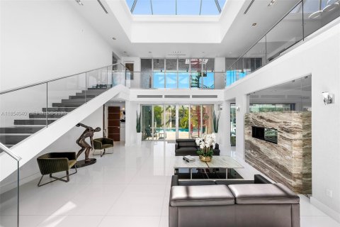Villa ou maison à Fort Lauderdale, Floride 7 chambres, 712.93 m2 № 2186221
